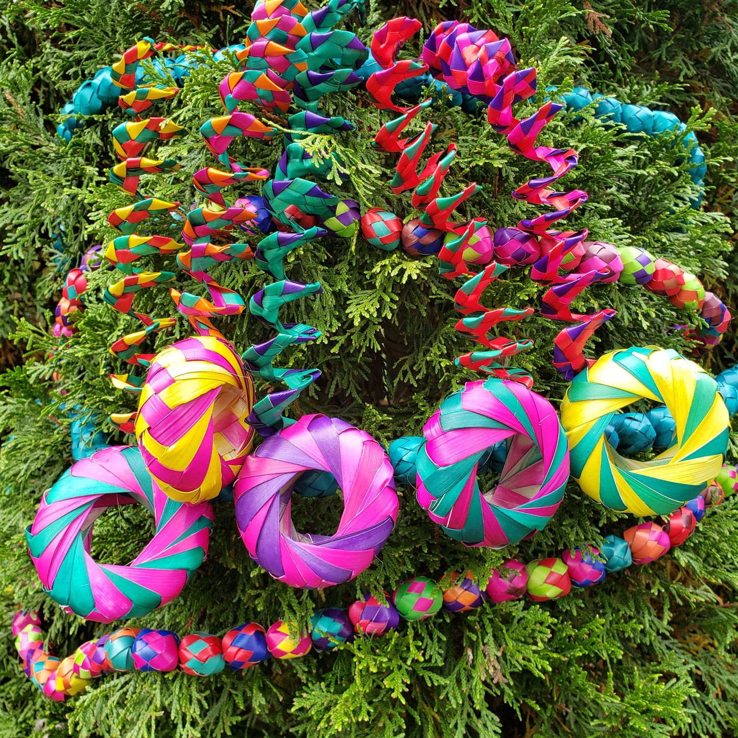 Large Woven Garland Ornaments Multicolor
